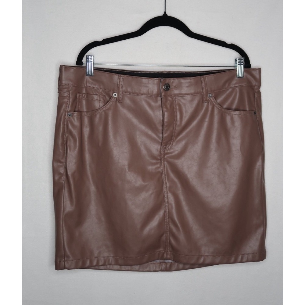 Torrid Womens 16 Deep Taupe Brown Faux Leather Mini Skirt 5 Pocket Plus Size EUC